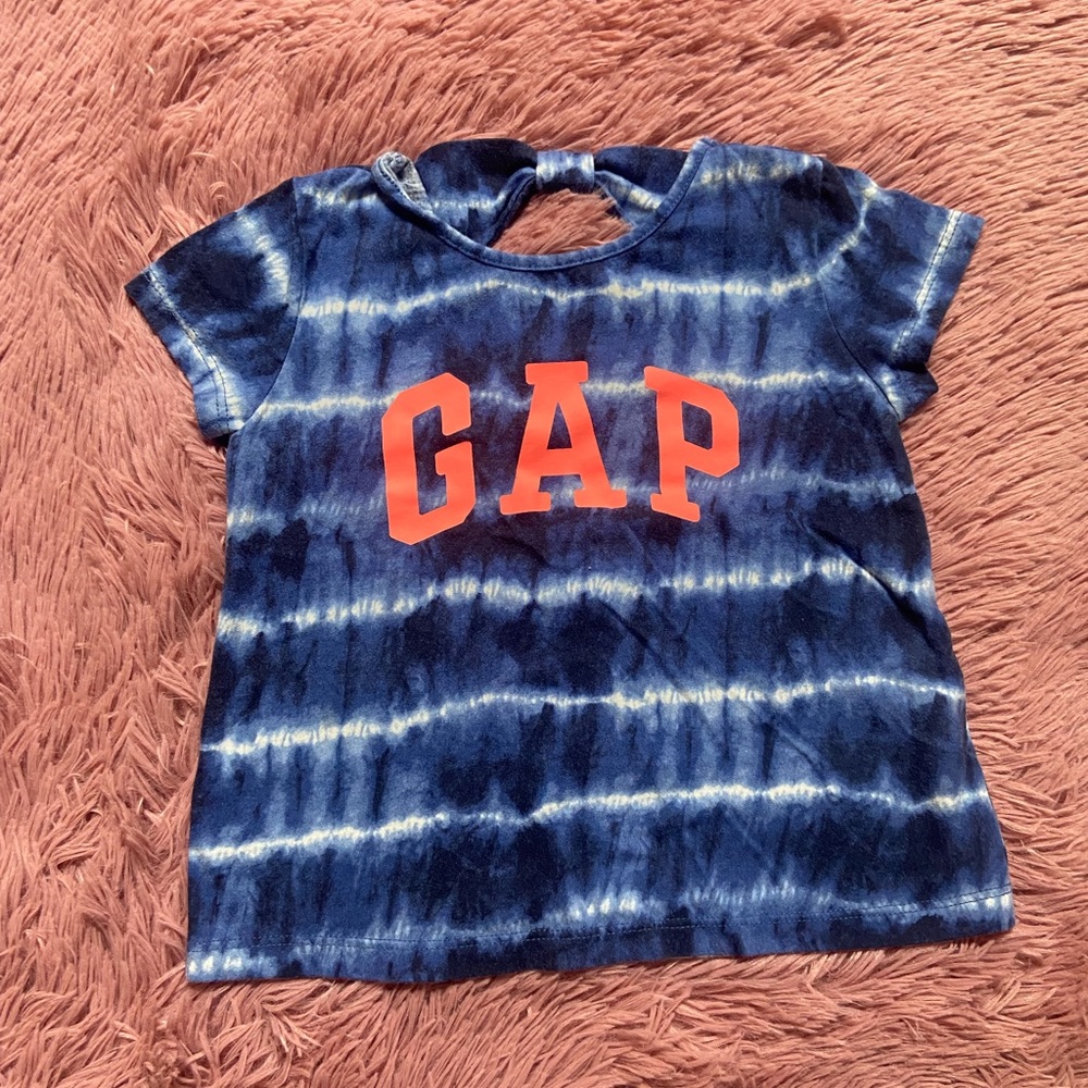 5FOR $30 SALE!! Gap T-Shirt